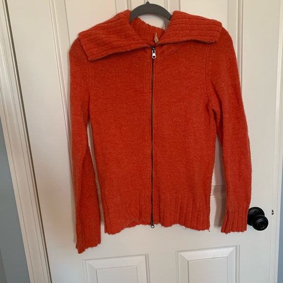 EUC Free People sweater - Picture 2 of 6
